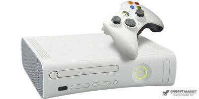 Геймер Xbox 360 демонстрирует впечатляющую коллекцию игр