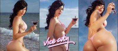 Посмотрите на сексуальный косплей девушки с обложки Grand Theft Auto: Vice City - beltion-game.com - city Vice